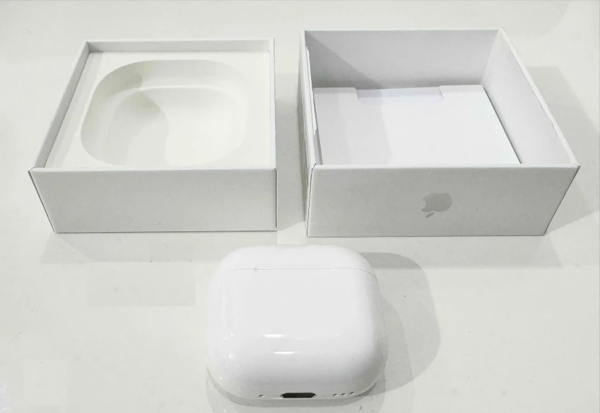 Apple AirPods 4