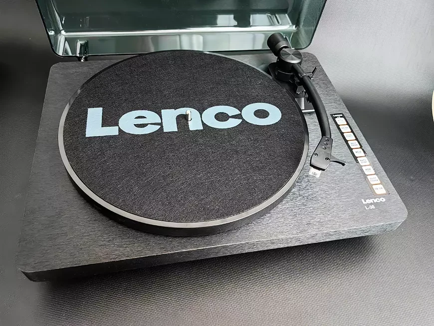 Проигрыватель виниловых пластинок Lenco L-30