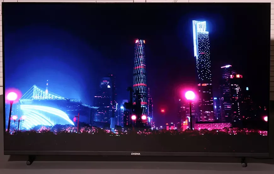 4K-телевизор c LED-подсветкой Digma DM-LED43UBB33