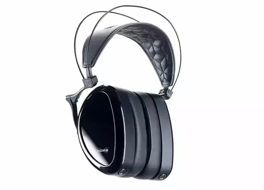 4. Dan Clark Audio Noire X