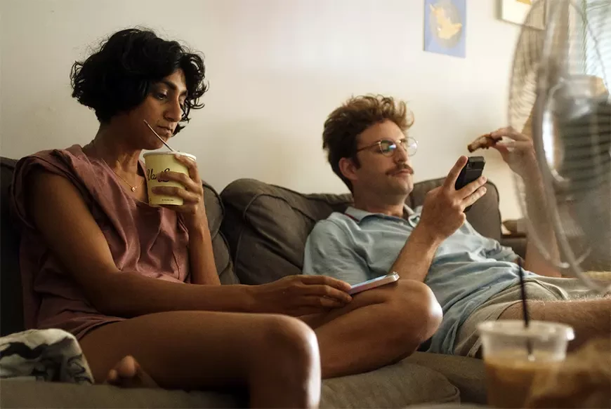 4. Спаси себя сам! / Спаcайтесь сами! / Save Yourselves! (2020)