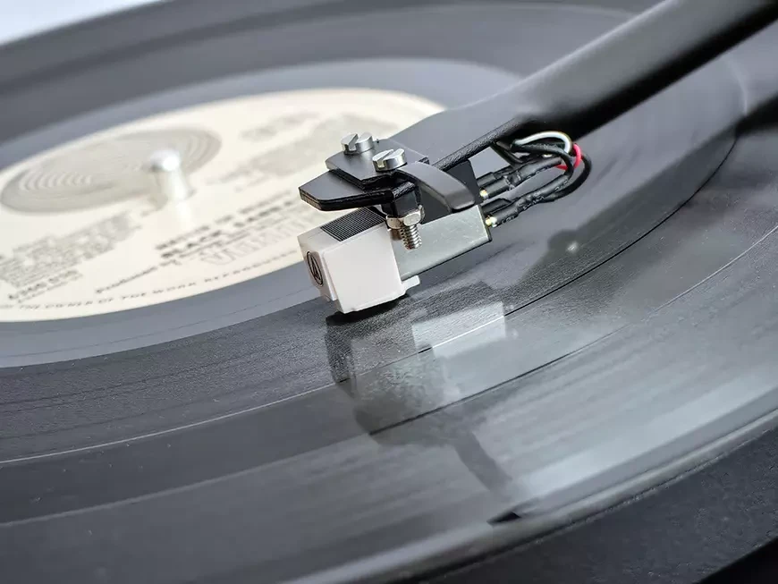 Проигрыватель виниловых пластинок Radiotehnika «Старт LP002D»