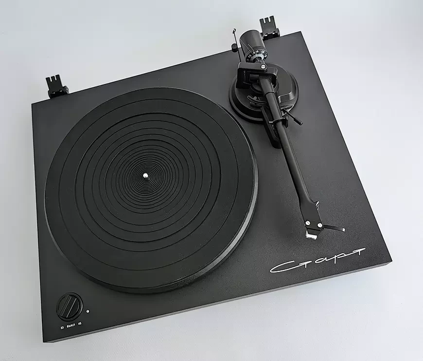 Проигрыватель виниловых пластинок Radiotehnika «Старт LP002D»