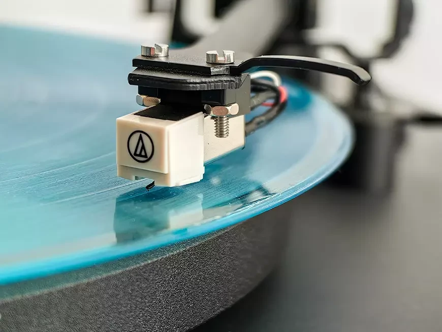 Проигрыватель виниловых пластинок Radiotehnika «Старт LP002D»