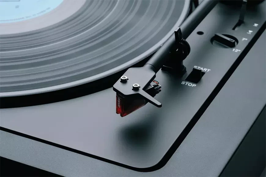 Автоматический проигрыватель грампластинок Pro-Ject A2 (2M Red)