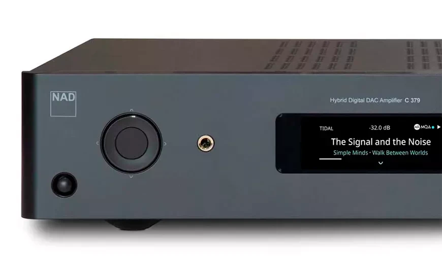   Интегральный усилитель NAD NAD C379 HybridDigital DAC