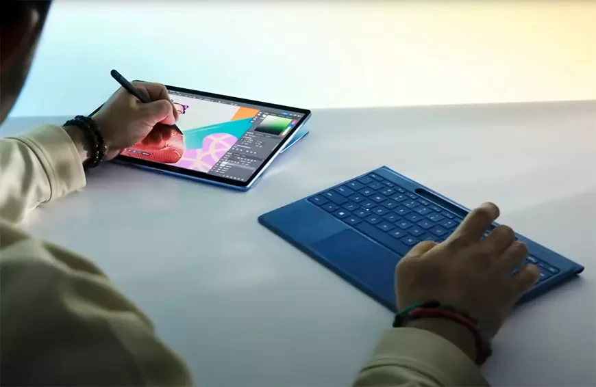 Планшет Microsoft Surface Pro 10 с OLED-дисплеем  