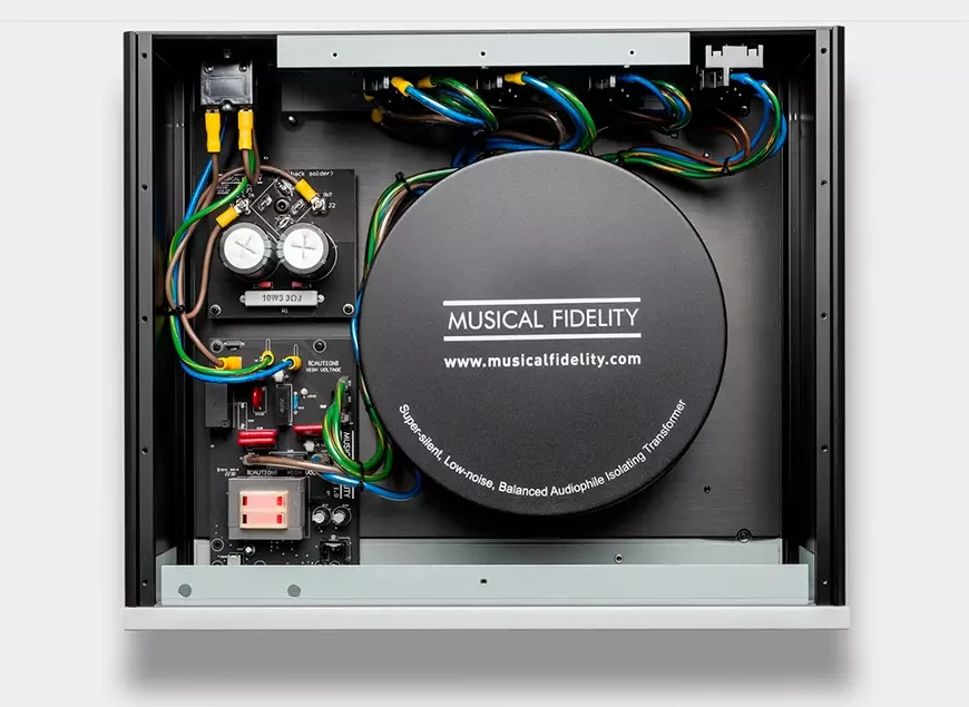 Кондиционер питания Musical Fidelity BPC16