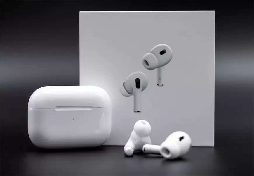 TWS-наушники Apple AirPods 4