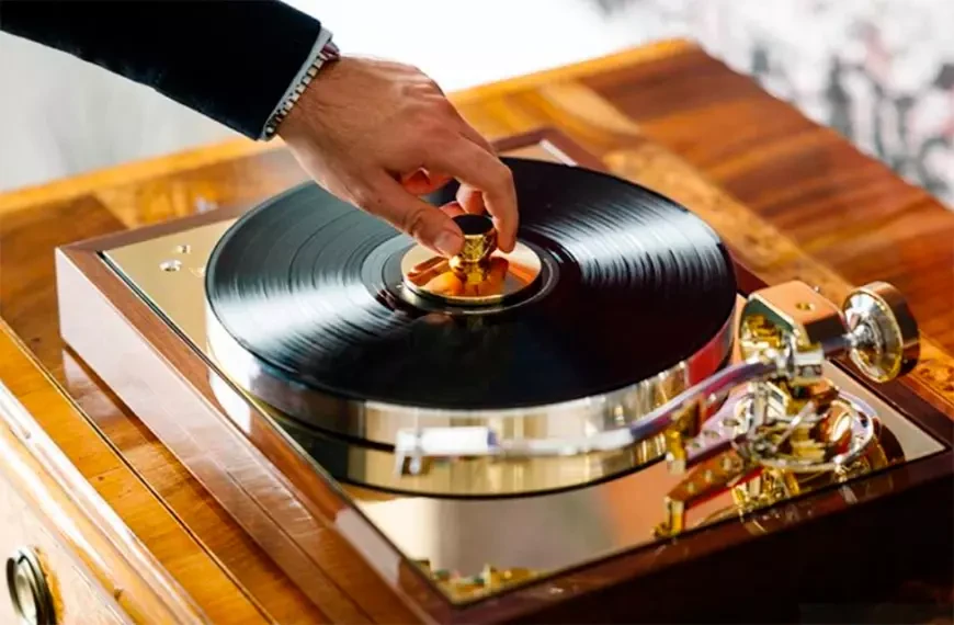 Проигрыватель виниловых пластинок Pro-Ject The Classic Reference