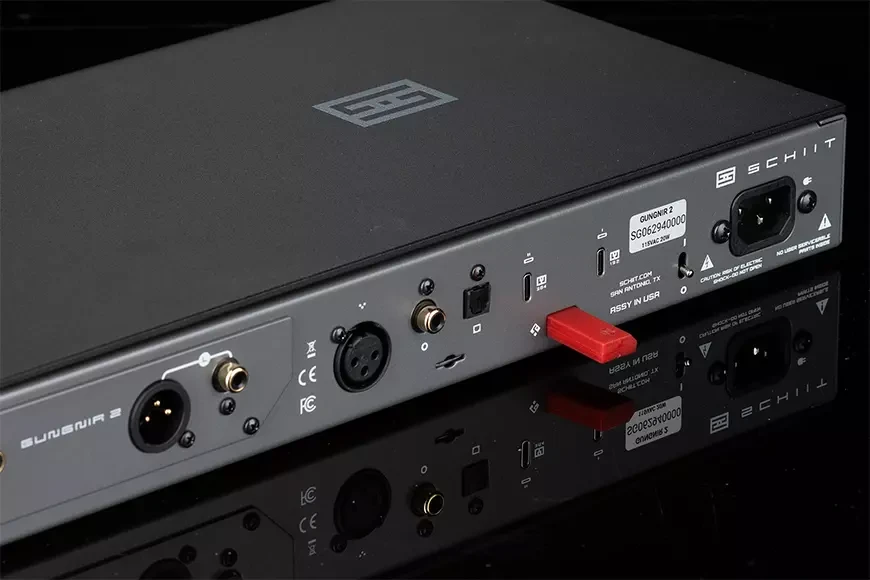 Внешний мультибитный ЦАП Schiit Audio Gungnir 2