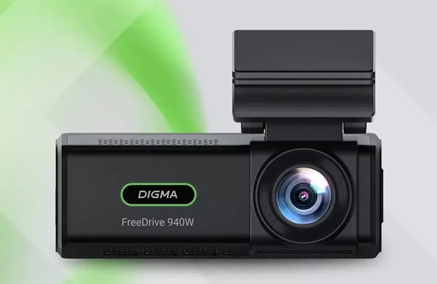 Видеорегистратор DIGMA FreeDrive 940W