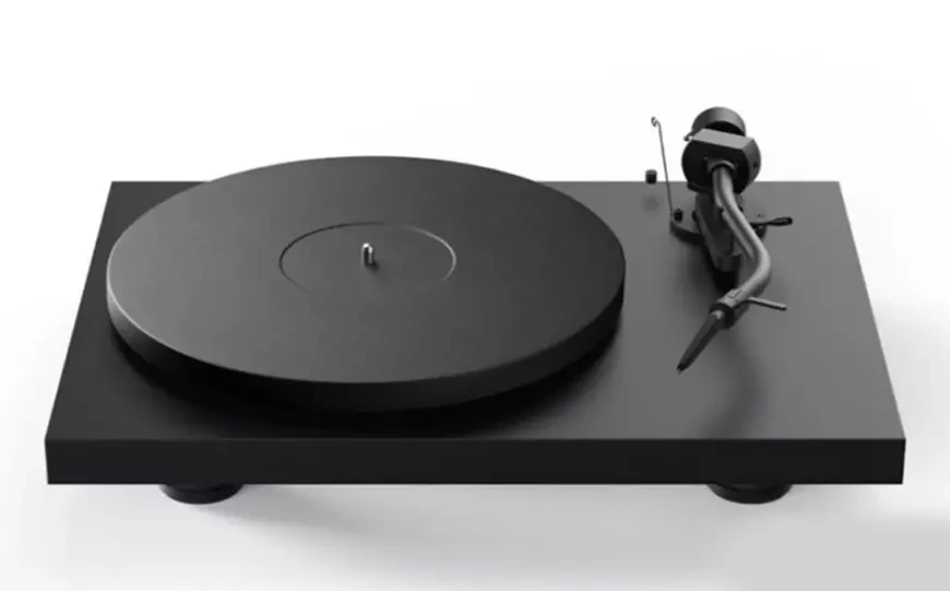 Проигрыватель виниловых пластинок Pro-Ject Debut PRO S Balanced 