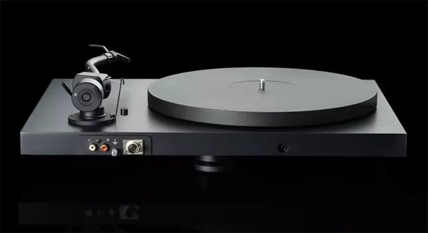 Проигрыватель виниловых пластинок Pro-Ject Debut PRO S Balanced