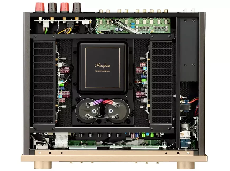 Интегральный усилитель Accuphase E-3000