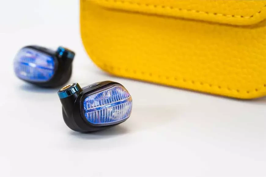 Campfire Audio Alien Brain – внутриканальные наушники с излучателями двух типов