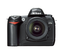 Цифровая зеркальная фотокамера Nikon D70s (18-70 kit)