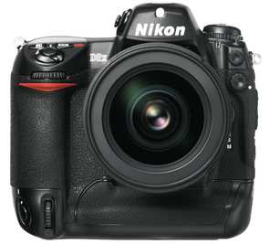 Цифровая зеркальная фотокамера Nikon D2X