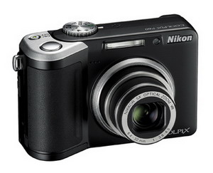 Цифровая фотокамера Nikon CoolPix P60
