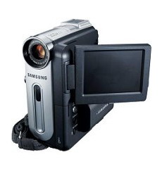 Цифровая видеокамера Samsung VP-D655i