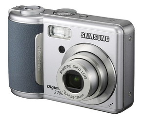 Цифровая фотокамера Samsung Digimax S700