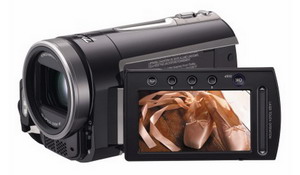 Цифровая видеокамера JVC GZ-MG730ER