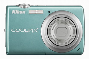 Цифровая фотокамера Nikon CoolPix S220
