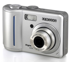 Цифровая фотокамера Samsung Digimax S600