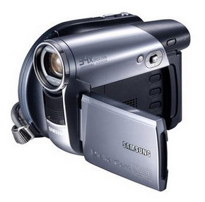 Цифровая видеокамера Samsung VP-DC171i