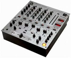 Четырехканальный микшерный пульт Pioneer DJM-600