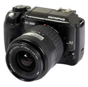 Цифровая зеркальная фотокамера Olympus E-300 (EZ 14-45 kit)