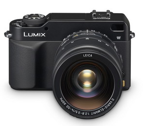 Зеркальная цифровая фотокамера Panasonic DMC-L1 + объектив LEICA D VARIO-ELMARIT 14–50 мм / F2,8–3,5