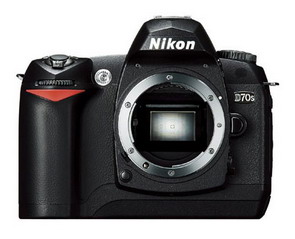 Цифровая зеркальная фотокамера Nikon D70s (Body)