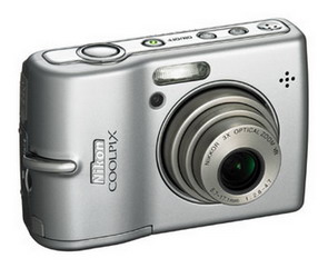 Цифровая фотокамера Nikon CoolPix L12