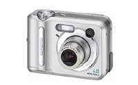 Цифровая фотокамера Casio QV-R40