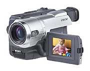 Аналоговая видеокамера Sony CCD-TRV108E