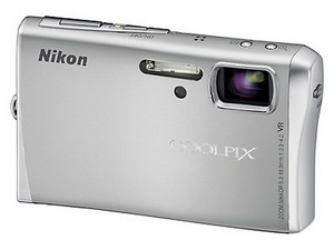Цифровая фотокамера Nikon CoolPix S52c