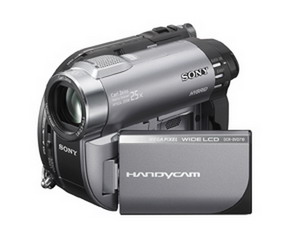 Видеокамера Sony DCR-DVD710E