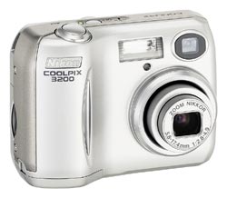 Цифровая фотокамера Nikon Coolpix 3200