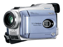 Цифровая видеокамера Sony DCR-TRV38E