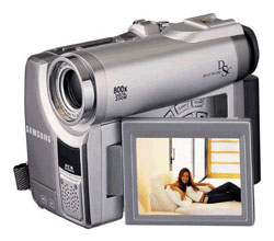 Цифровая видеокамера Samsung VP-D39i