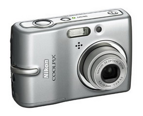 Цифровая фотокамера Nikon CoolPix L11