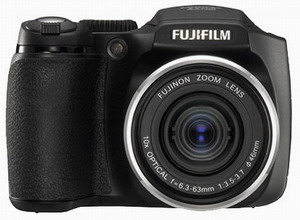 Цифровая фотокамера FujiFilm FinePix S700