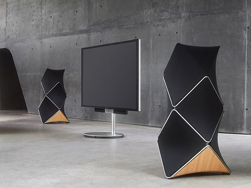 5. Bang&Olufsen BeoLab 90