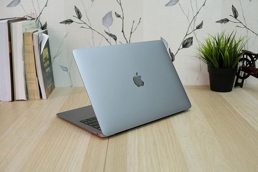 Ноутбук Apple MacBook Pro 13 Late 2020