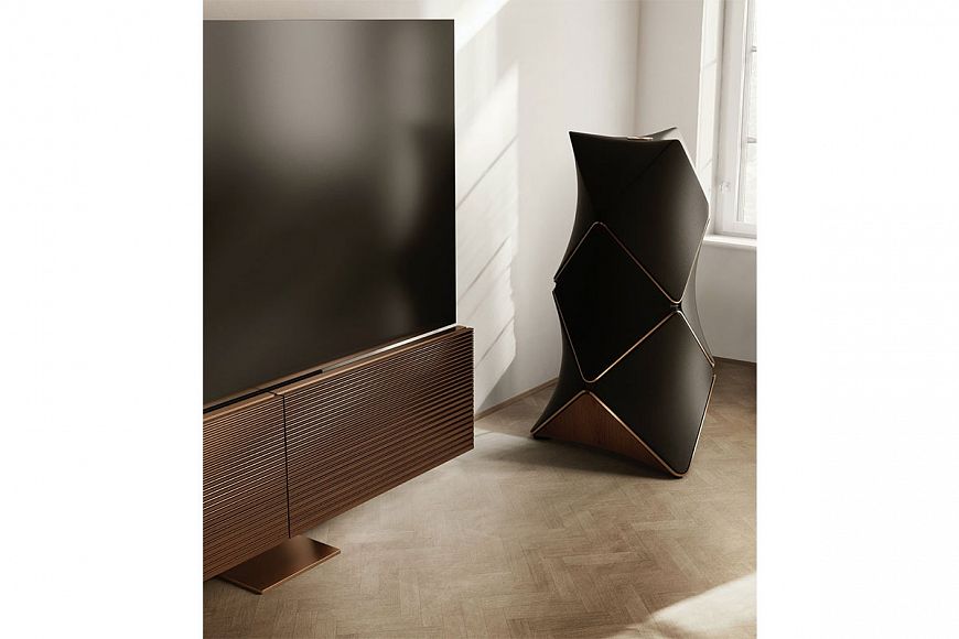 OLED-телевизор Bang & Olufsen Beovision Harmony 88