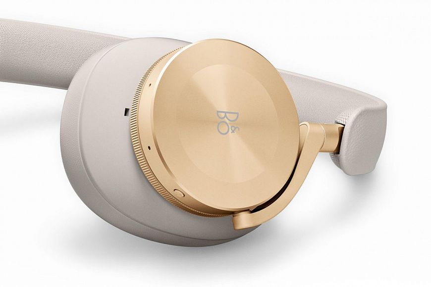 Bang & Olufsen представила юбилейную серию продуктов Golden Collection