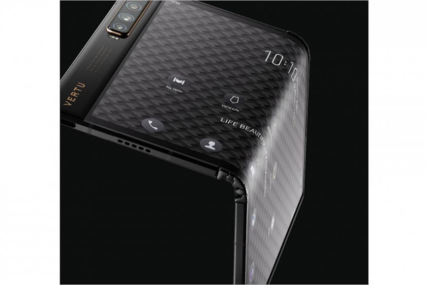 Vertu Ayxta Fold 5G — эксклюзивный гибкий смартфон