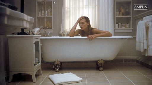 6. Что скрывает ложь / What Lies Beneath (2000)