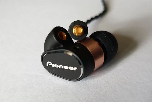 Pioneer SE-CH9T